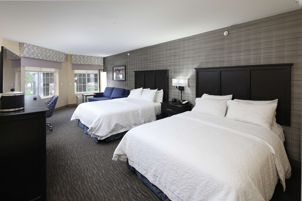 hampton inn holland