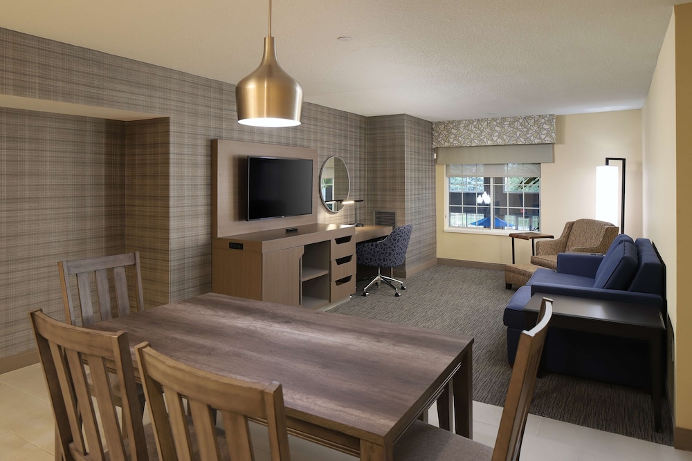 hampton inn holland