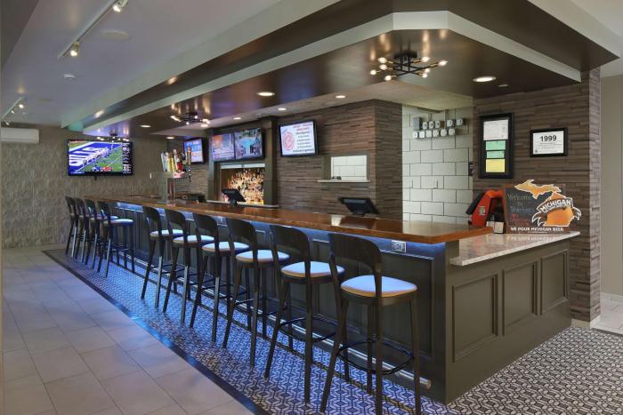 hampton inn holland