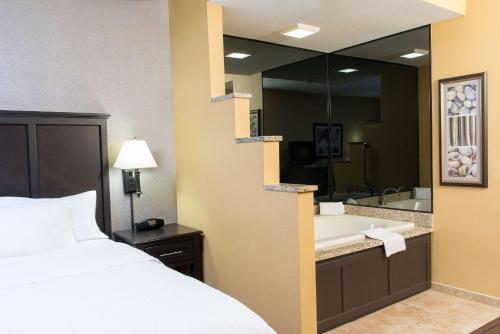 hampton inn holland