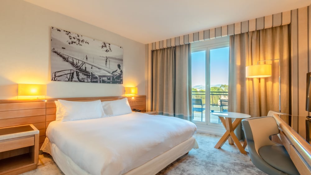 holiday inn nice port st laurent by ihg