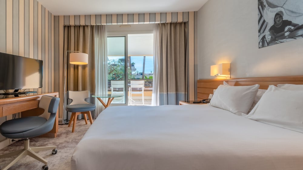 holiday inn nice port st laurent by ihg