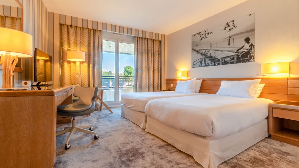 holiday inn nice port st laurent by ihg
