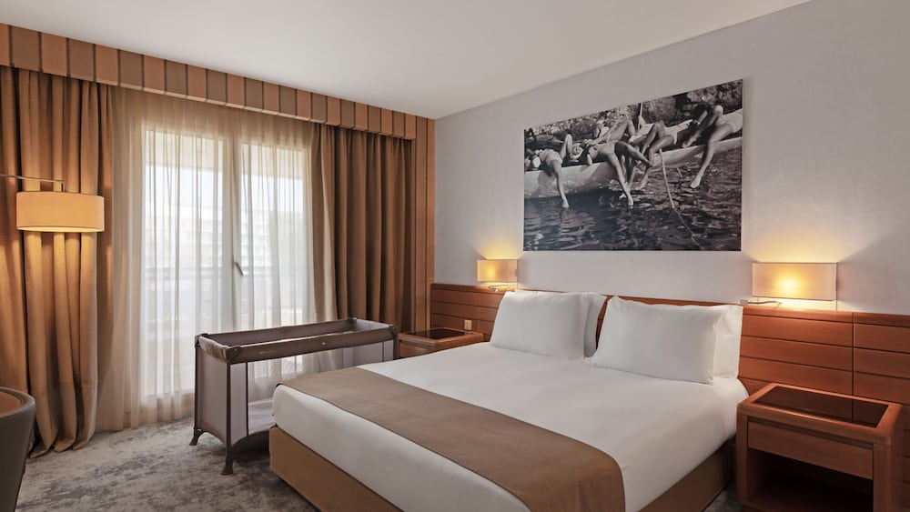 holiday inn nice port st laurent by ihg