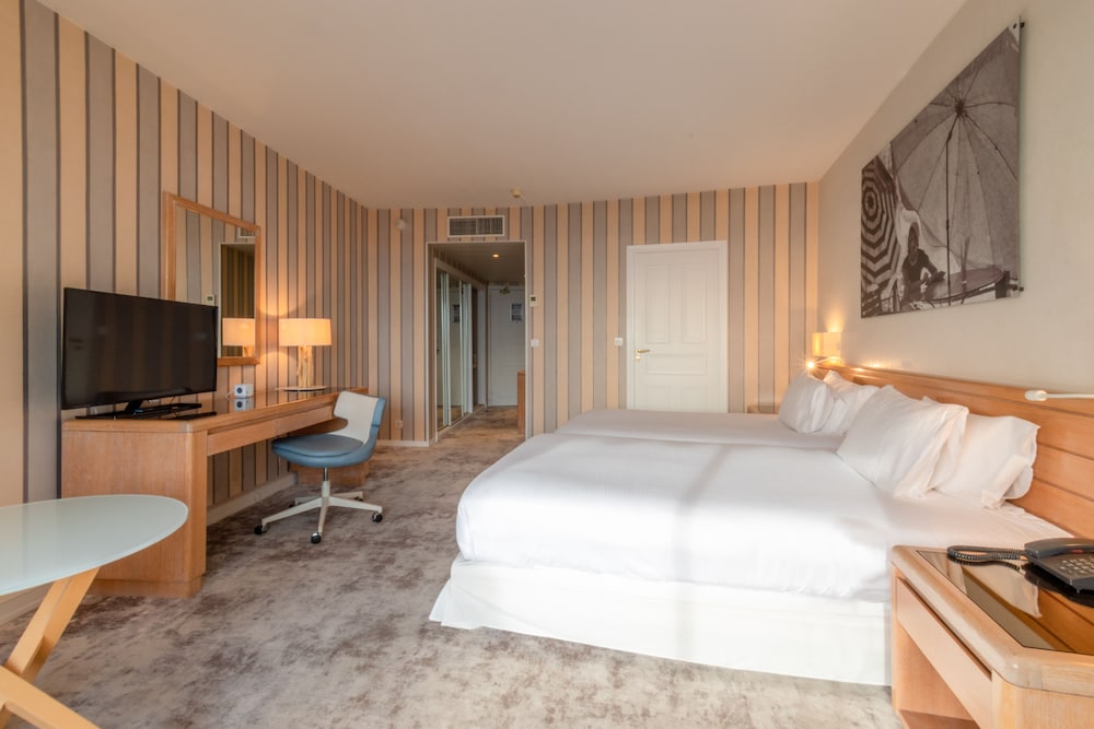 holiday inn nice port st laurent by ihg