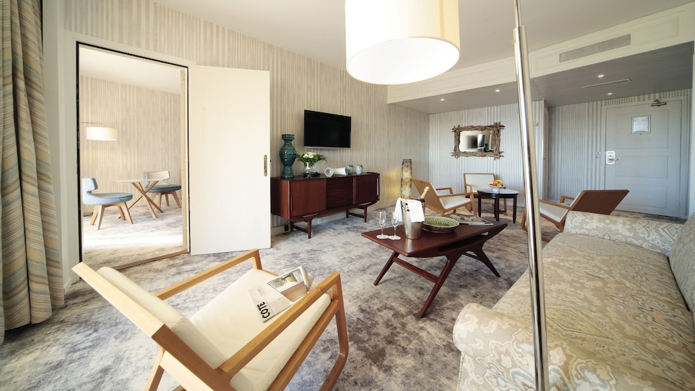holiday inn nice port st laurent by ihg