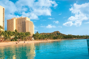 the twin fin hotel