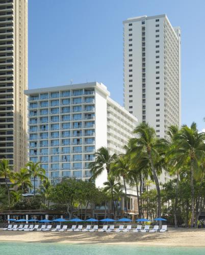 alohilani resort waikiki beach