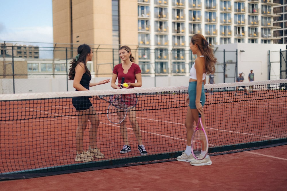 alohilani resort waikiki beach