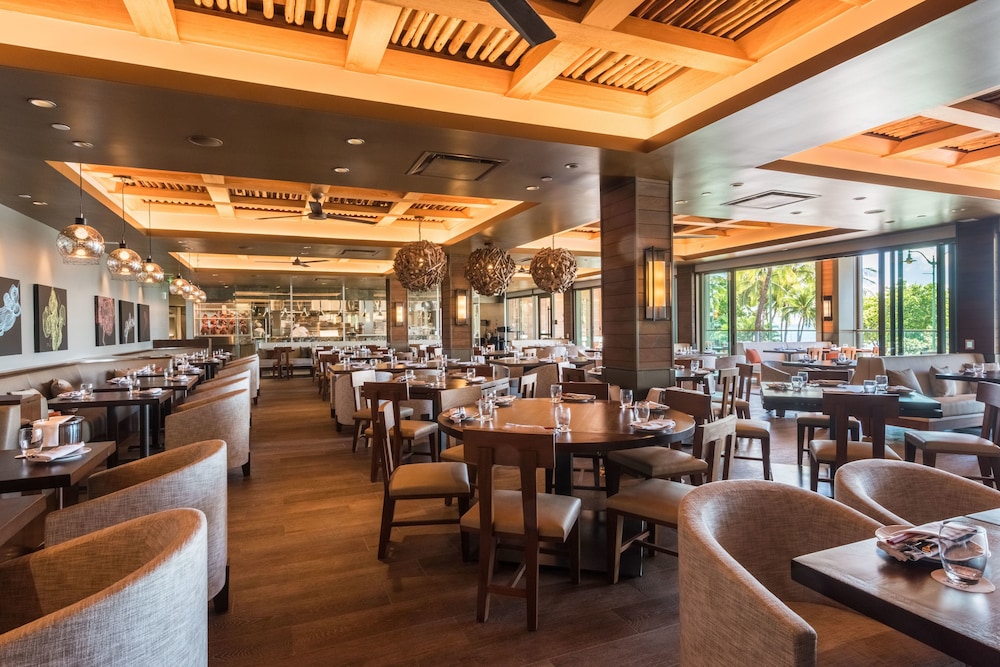 alohilani resort waikiki beach