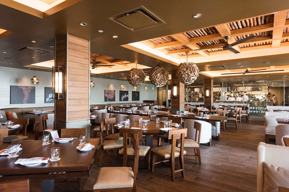 alohilani resort waikiki beach