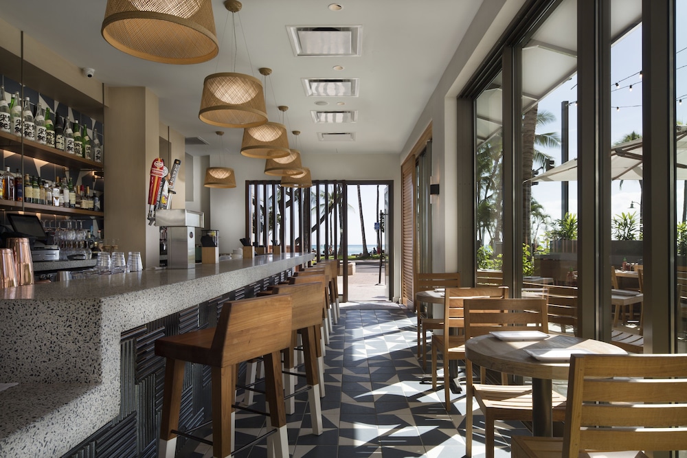 alohilani resort waikiki beach