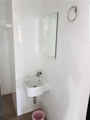 izen budget hotel and residences