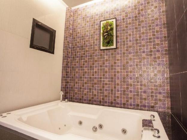 get link hip hua hin hotel