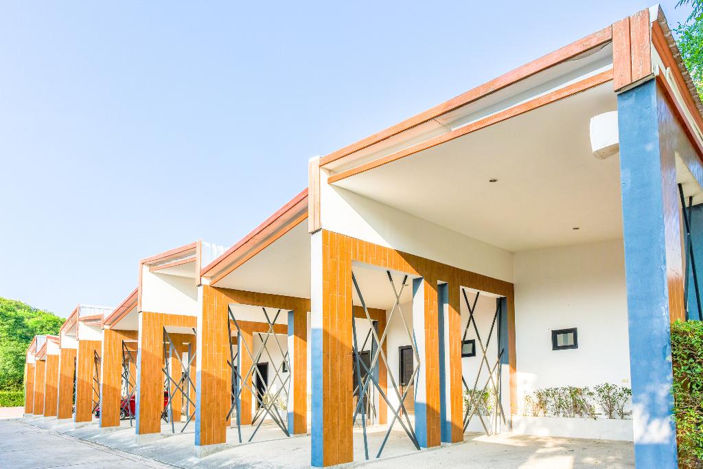 get link hip hua hin hotel