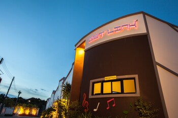 get link hip hua hin hotel