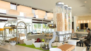 element houston vintage park