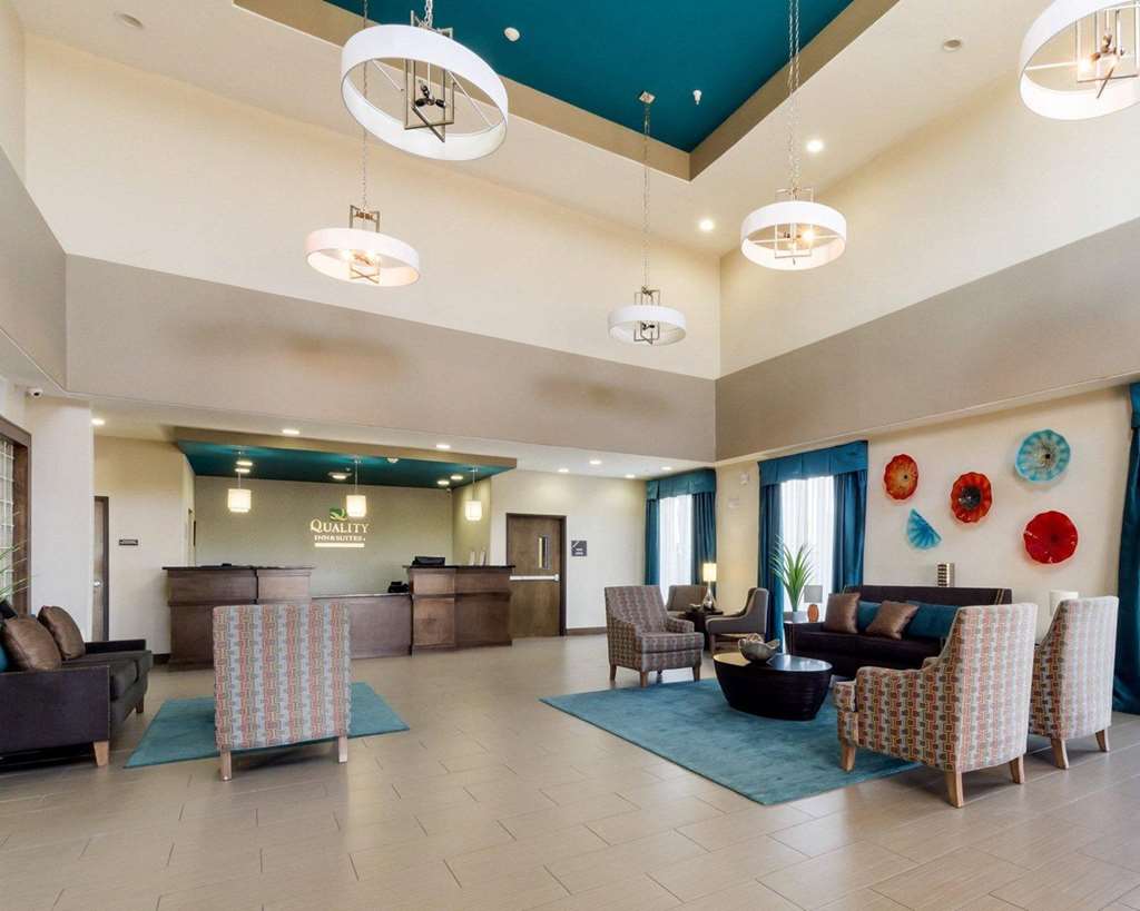 quality inn and suites victoria east