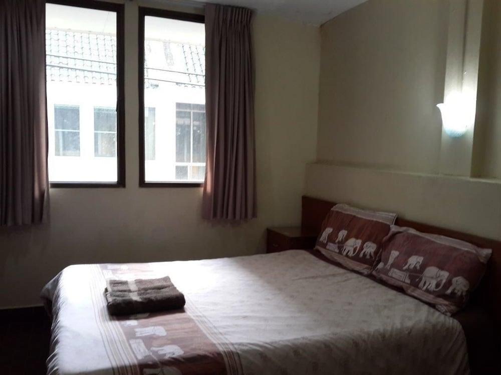 orchid place