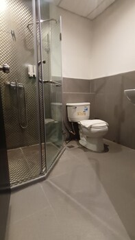 jellybean the blocks hostel sukhumvit 10