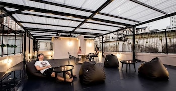 jellybean the blocks hostel sukhumvit 10