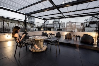 jellybean the blocks hostel sukhumvit 10