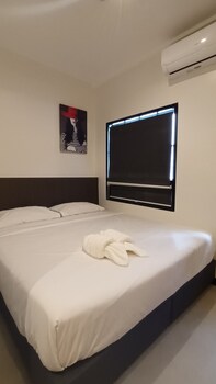 jellybean the blocks hostel sukhumvit 10