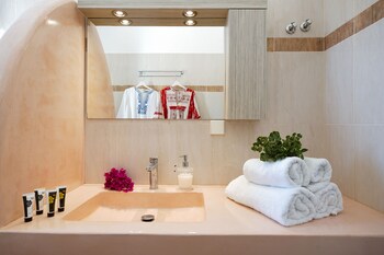 athiri santorini hotel