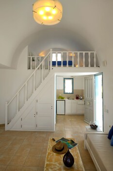 athiri santorini hotel