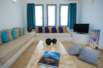 athiri santorini hotel