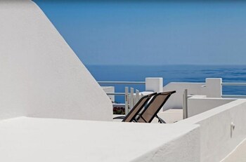 athiri santorini hotel