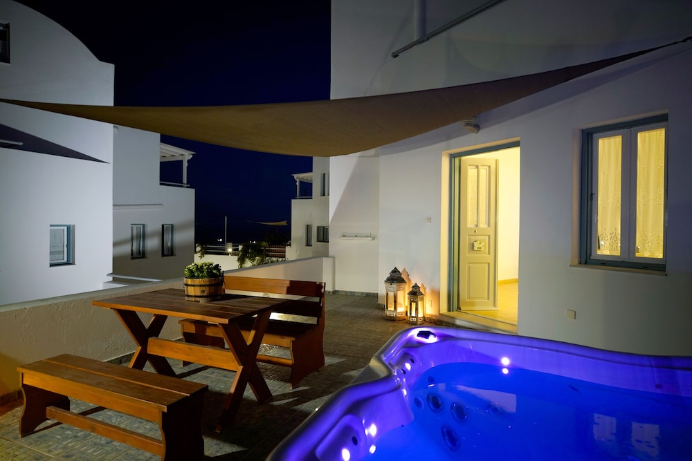 athiri santorini hotel