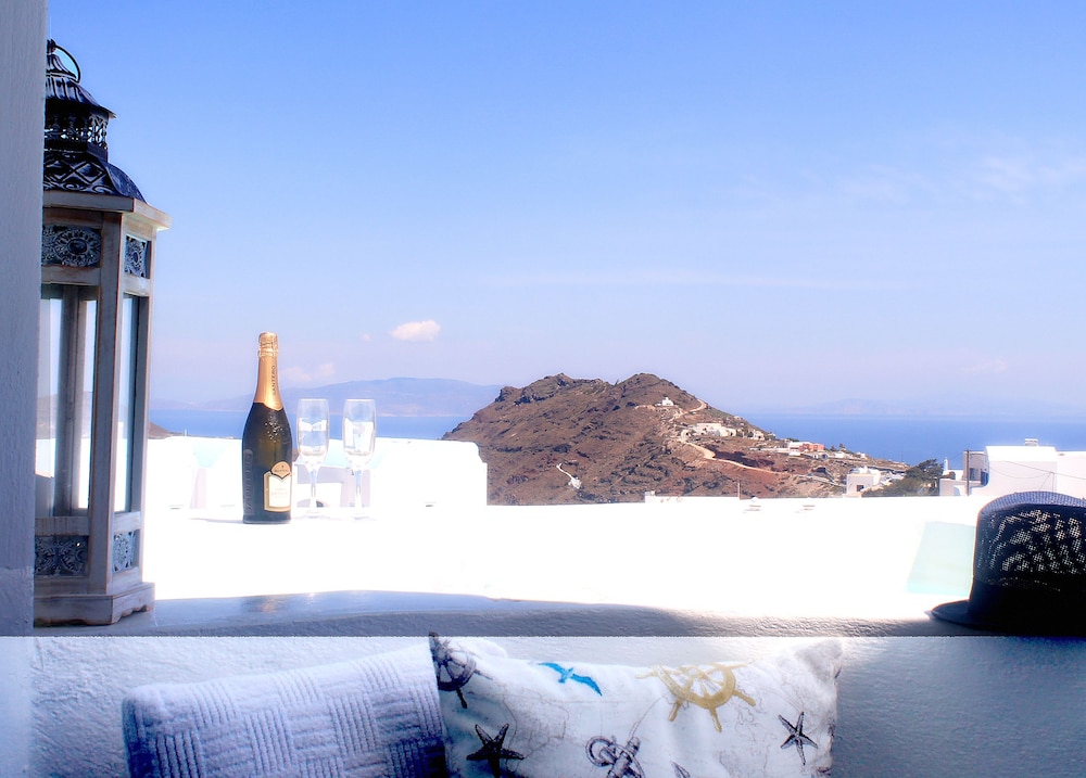 athiri santorini hotel
