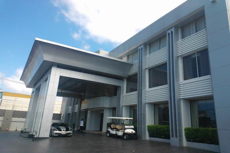 Golden City Rayong,Rayong>>Pattaya,4 star