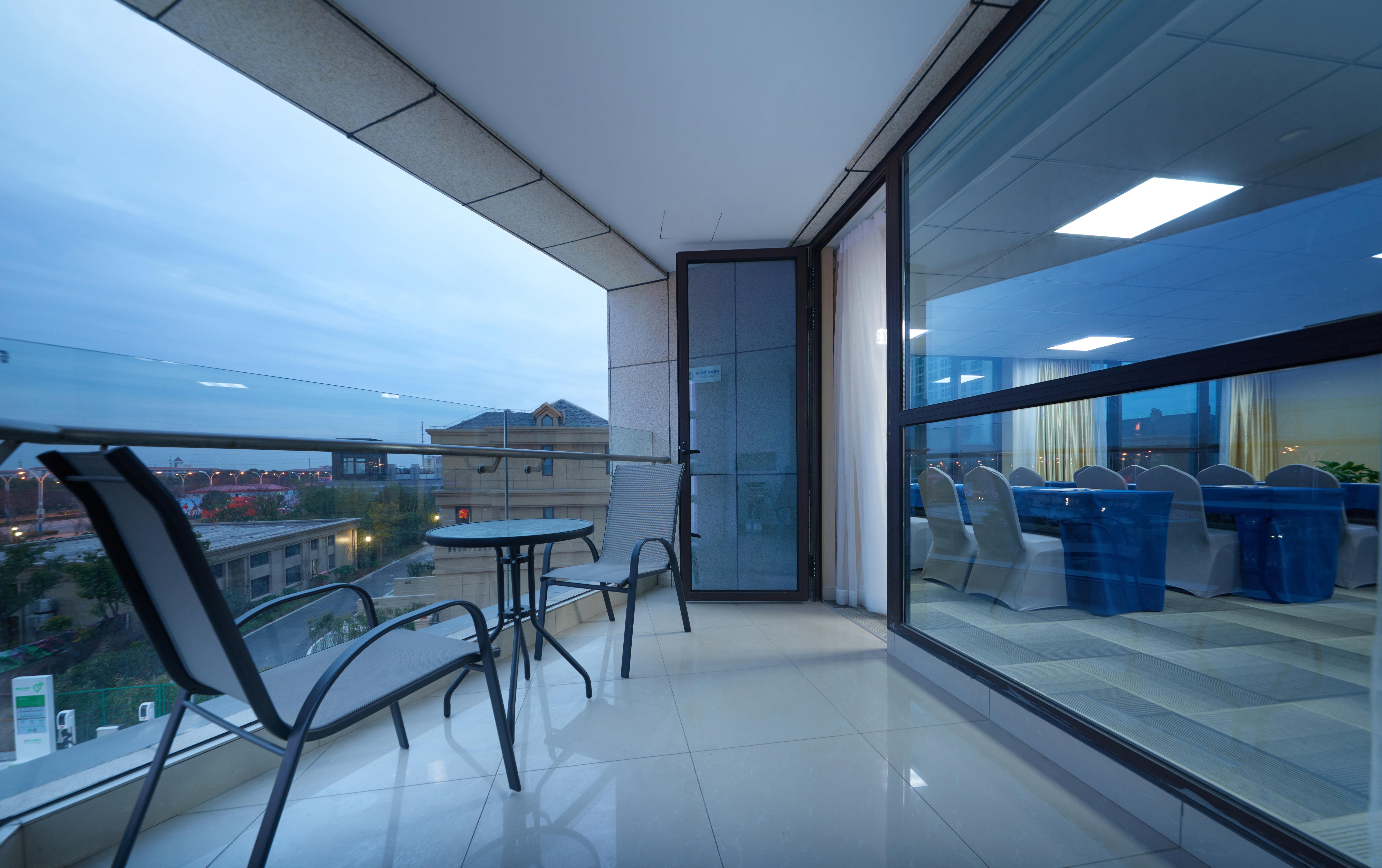 holiday inn express shanghai jiading industry park by ihg