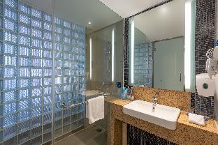 holiday inn express shanghai jiading industry park by ihg