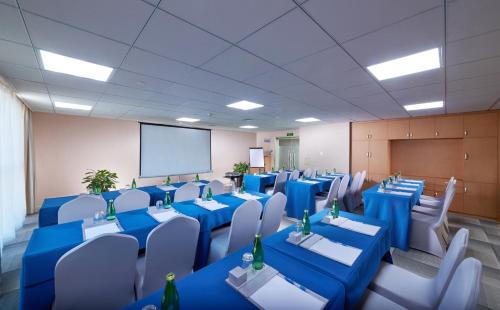 holiday inn express shanghai jiading industry park by ihg