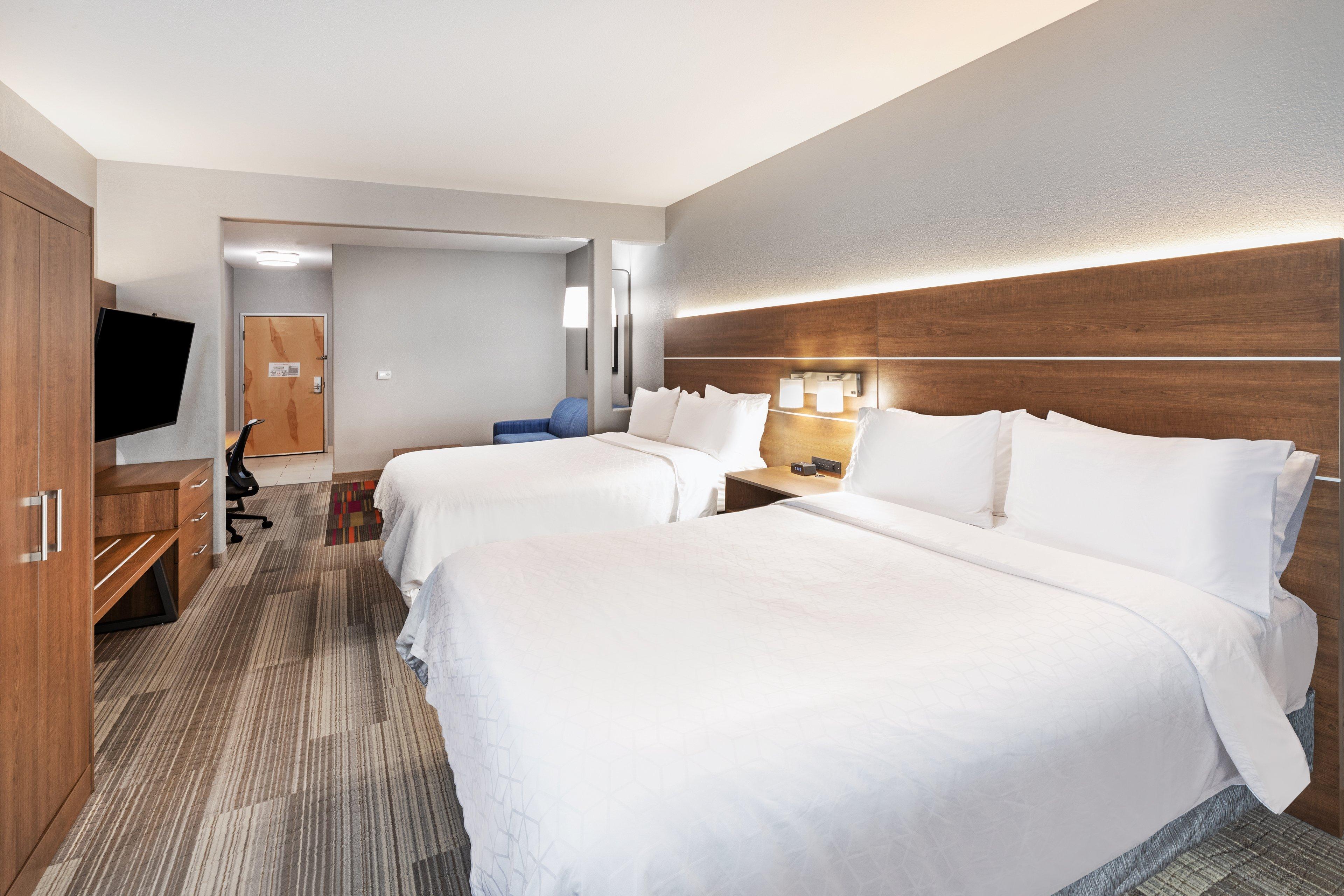 holiday inn express and suites hutto