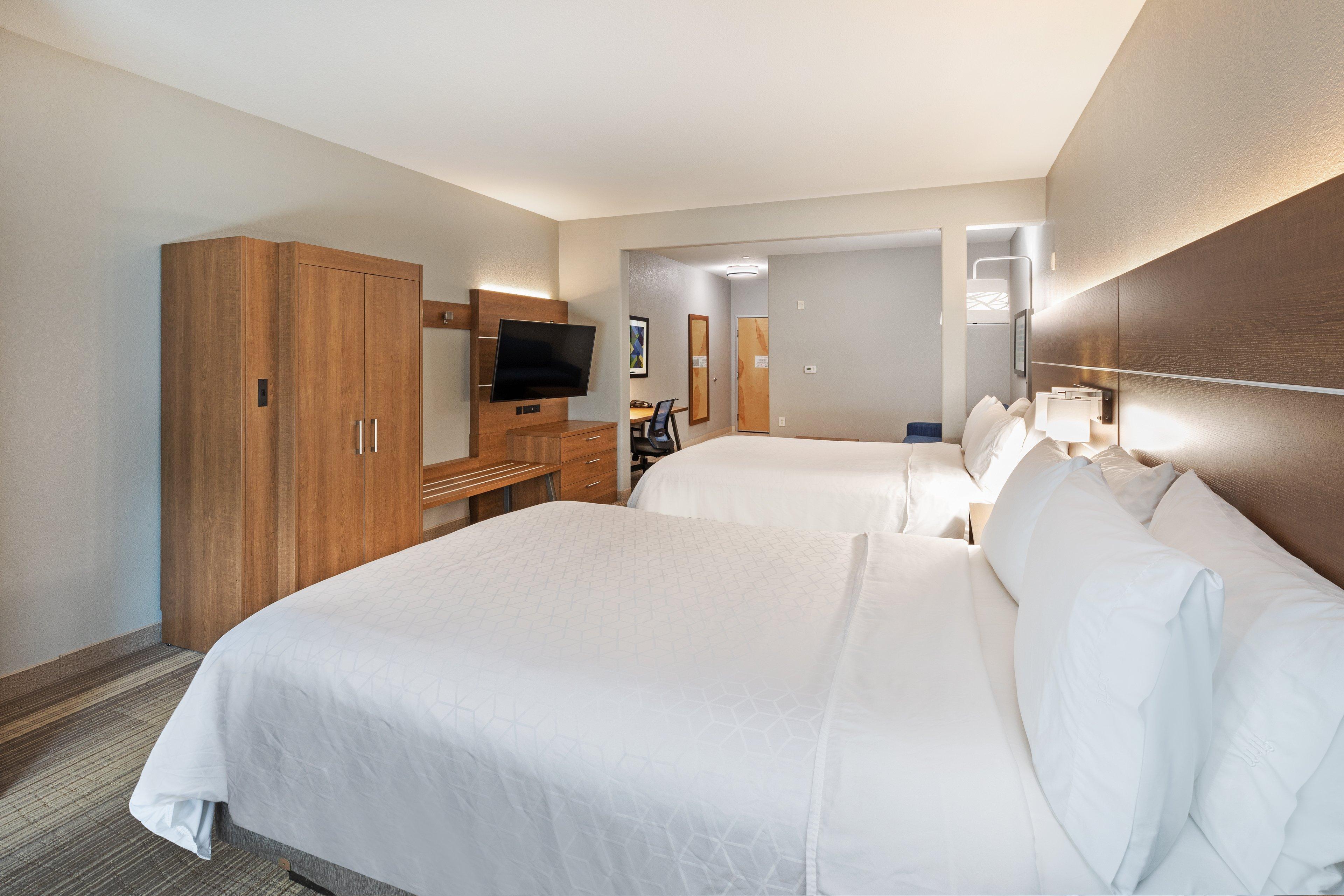 holiday inn express and suites hutto