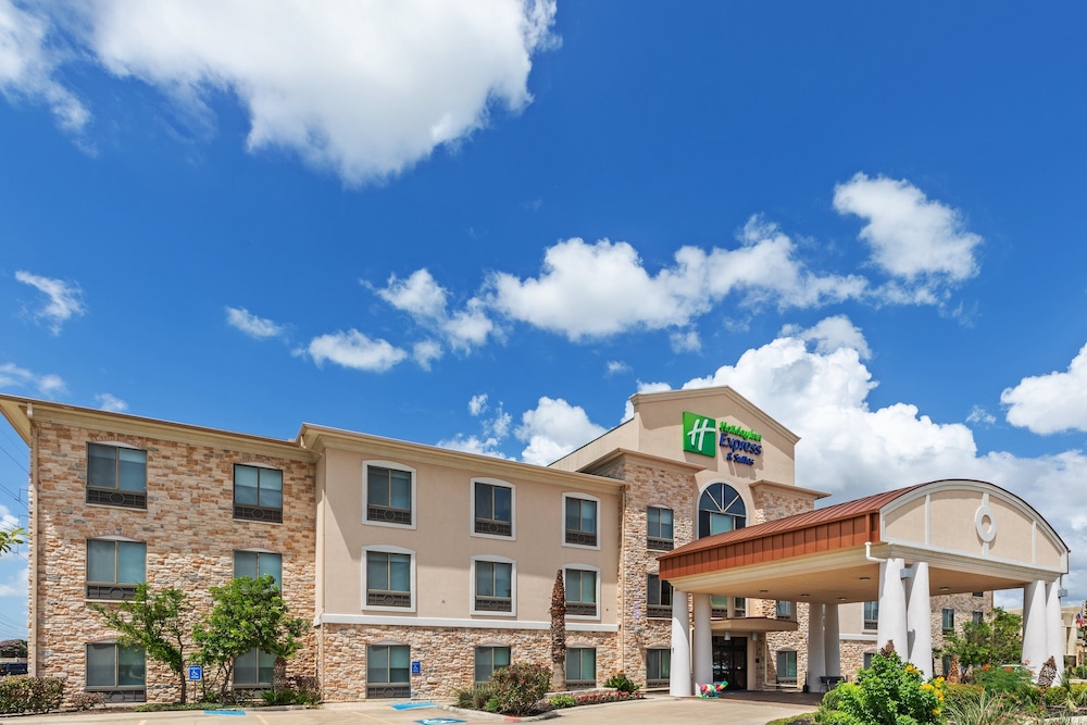 holiday inn express and suites hutto