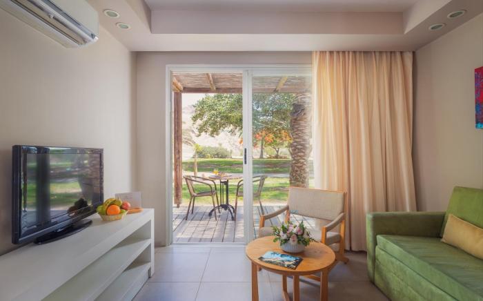 ein gedi kibbutz hotel