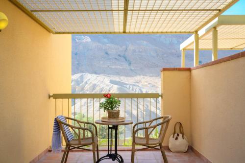 ein gedi kibbutz hotel