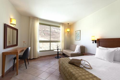 ein gedi kibbutz hotel