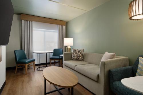 holiday inn savannah s i 95 gateway by ihg