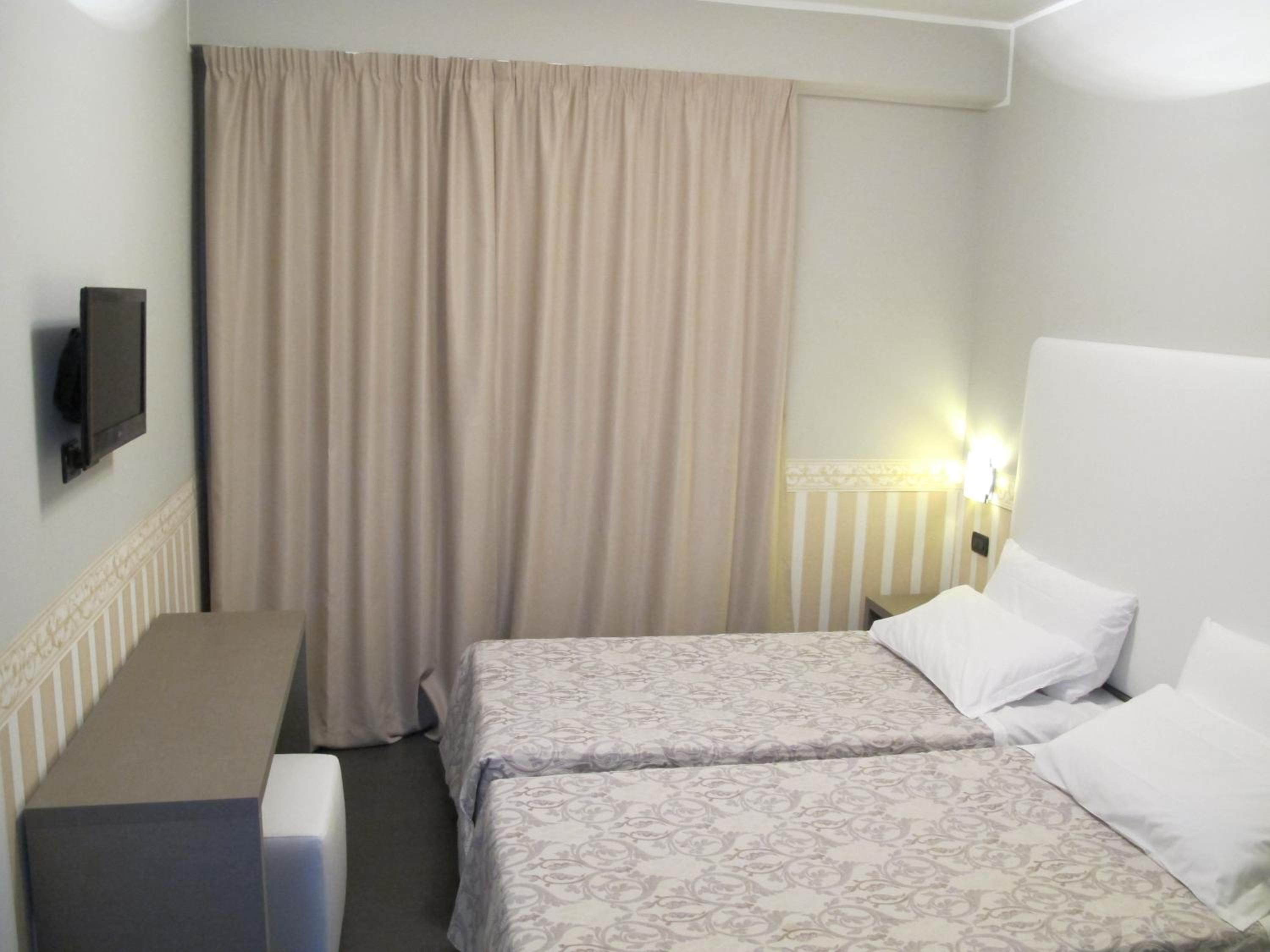 hotel laguna residence