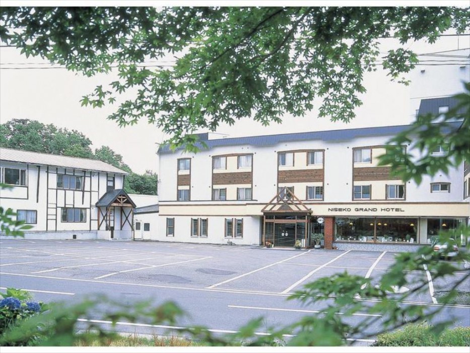 Niseko Grand Hotel,Kutchan>>Abuta,3 star