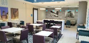 La Quinta Inn & Suites By Wyndham Indianapolis Downtown,Near Bankers Life Fieldhouse,3 star
