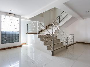 aryan suites