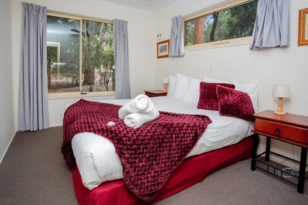 Big4 Yarra Valley Park Lane Holiday Park,Badger Creek>>Aireys Inlet,3 star