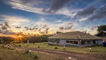 cabanas henua iti
